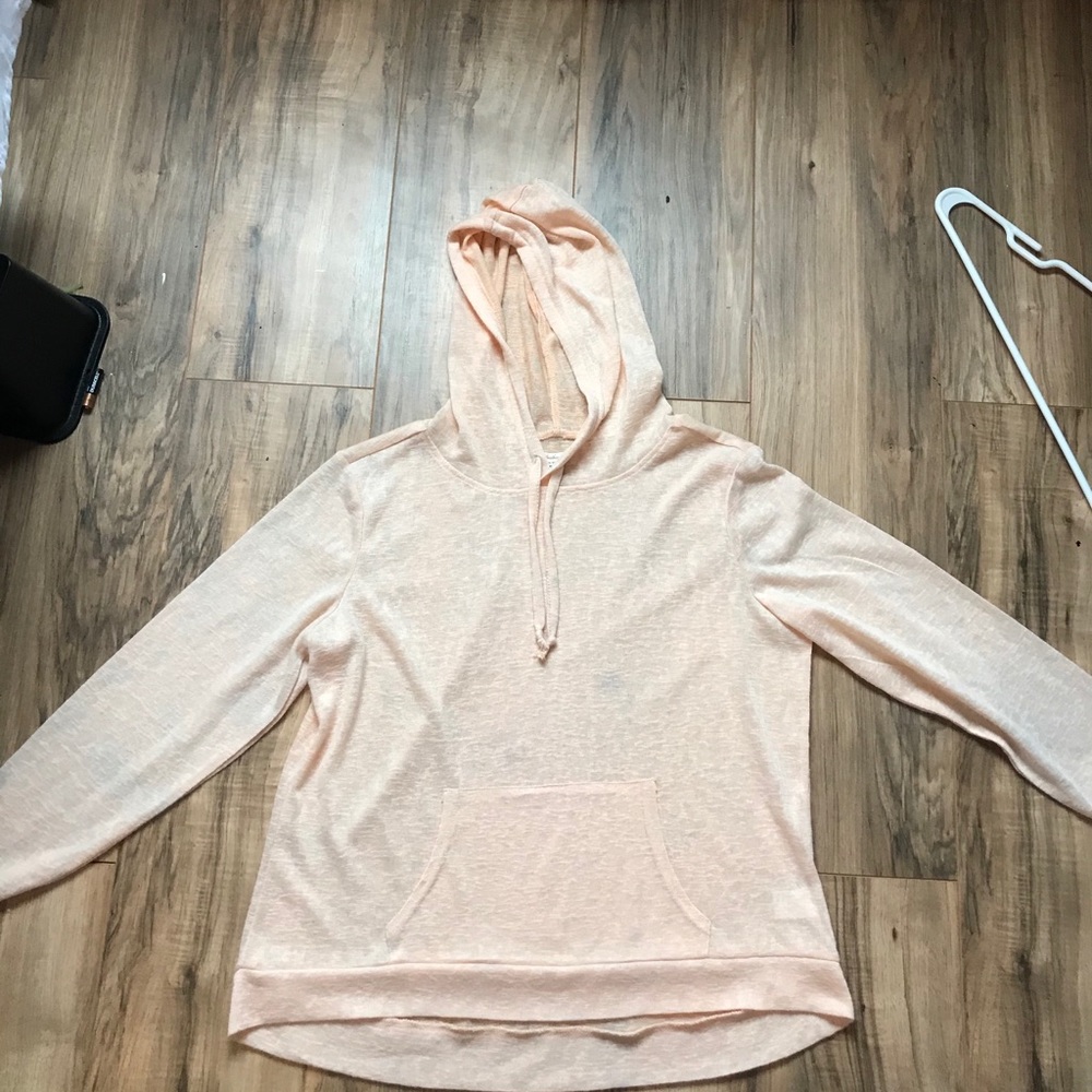 Peachy shirt with hood